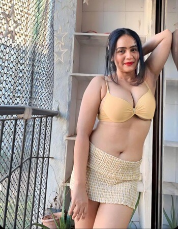 Udaipur call girl